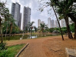 parque flamboyant, goiânia, agosto de 2023