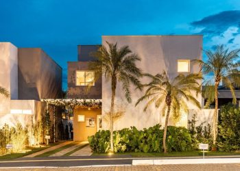 4b93773a dc50 4583 9d92 ea9fc82c9ea7