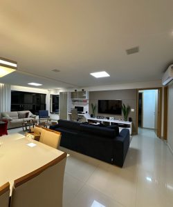 7b8f27f5 cd5c 46e1 b15d 8997a5a07ed5