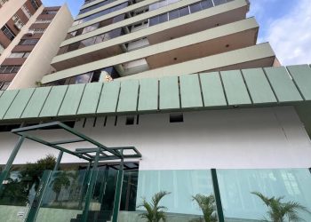 8132c001 b76a 4c13 a46d 3adb06e31f5a