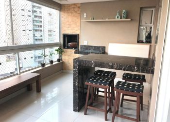 eb2e261a b2d8 462f bd8e d0d1dff3789e