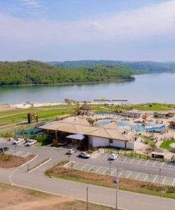 Escarpas Eco Parque, condomínio de lotes com marina e clube de lazer